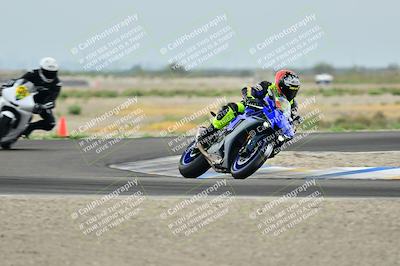 media/Apr-18-2025-TrackDaz (Fri) [[45f5874c44]]/C Group/Session 1 (Turn 7)/